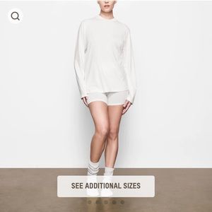 SKIMS BOYFRIEND LONG SLEEVE T-SHIRT | MARBLE